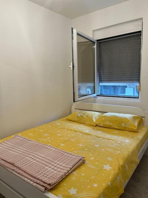 Lovely 1-bedroom In *