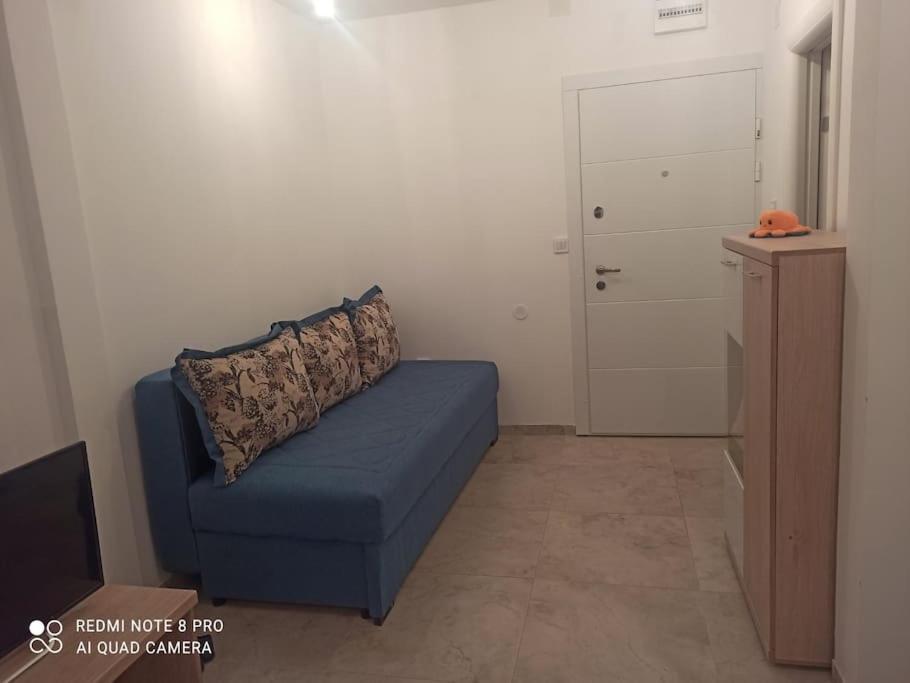 Apartment Lovely 1-bedroom In